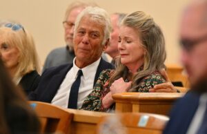 Melissa Gilbert estará nas futuras audiências judiciais do marido Timothy Busfield? GettyImages-1499831605 melissa gilbert timothy busfield