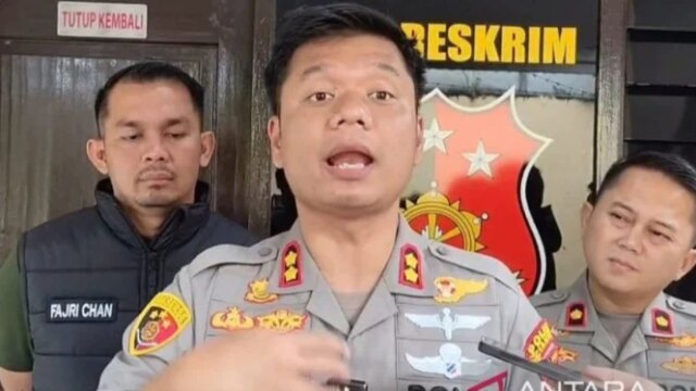 Menino de 15 anos em Cianjur sodomiza 10 crianças do ensino fundamental e médio, o método é dar um pombo à vítima
