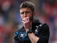 Michael Carrick tem a mesma posição de Ruben Amorim sobre questão que o colocou em rota de colisão com a Ineos O técnico do Manchester United, Michael Carrick, comemora no final da partida da Premier League entre Manchester United e Arsenal em Old Trafford, em 2 de dezembro de 2021