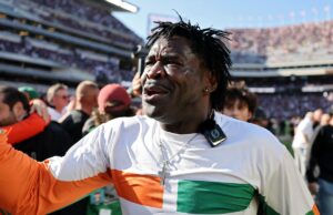 Michael Irvin não se conteve após a vitória do CFP de Miami sobre o estado de Ohio Michael Irvin não se conteve após a vitória do CFP de Miami sobre o estado de Ohio
