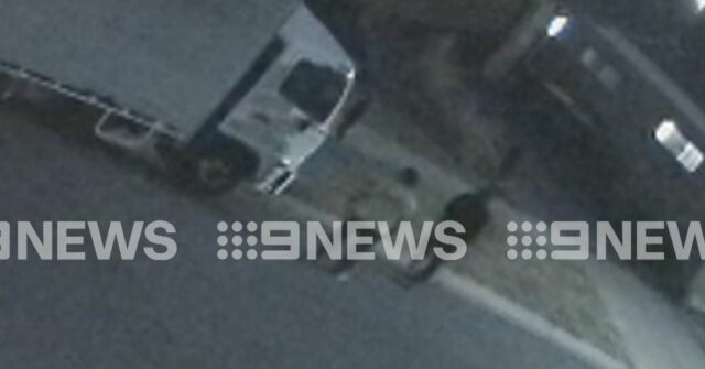 A irmã da vítima afirma que os homens deixaram o pai de Melbourne 