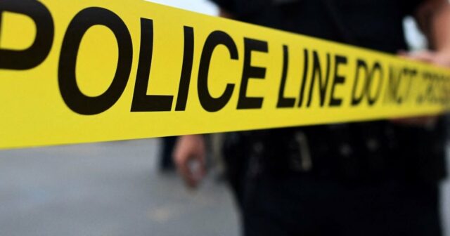 Mulher sequestrada coberta de sangue fugiu do apartamento do homem, Homem é preso após supostamente jogar sopa quente em um bebê de 3 meses e agredir uma mulher