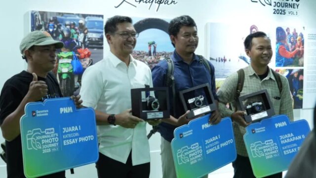 Mulheres Lanternas da Vida, 12 melhores retratos de jornalistas nacionais exibidos no Bundaran HI MRT
