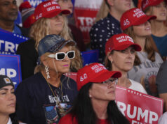 Mulheres MAGA acham que preenchimento labial e ter um milhão de bebês deixa você com calor Mulheres MAGA acham que preenchimento labial e ter um milhão de bebês deixa você com calor