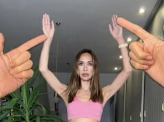 Myleene Klass mostra seu abdômen tanquinho em calcinha rosa enquanto promove sua nova coleção Freemans Myleene Klass exibiu seu abdômen tanquinho em um conjunto de calcinha rosa enquanto promovia sua nova coleção Freemans em um divertido clipe do Instagram na sexta-feira