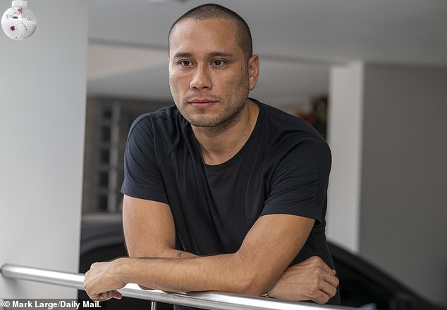 Na prisão só há dias maus e dias piores, diz Ivan Colmenares Garcia, 35 anos, (foto) foi despido à força, amarrado, vendado e preso sob o regime brutal de Nicolás Maduro