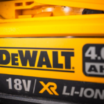 Na verdade, existe uma maneira de misturar e combinar as baterias de suas ferramentas sem fio