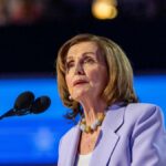 Nancy Pelosi aposta alto em 2 ações de dividendos em 2026
