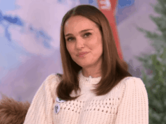 Natalie Portman critica a brutalidade do ICE e chama prêmios por excluir ‘Sorry Baby’, ‘Ann Lee’ e mais filmes dirigidos por mulheres: ‘Not Getting Accolades They Deserve’ Natalie Portman critica a brutalidade do ICE e chama prêmios por excluir 'Sorry Baby', 'Ann Lee' e mais filmes dirigidos por mulheres: 'Not Getting Accolades They Deserve'