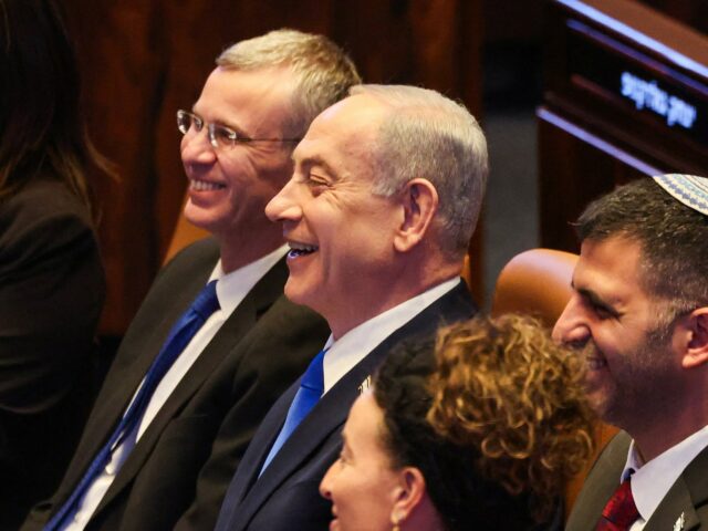 Netanyahu diz que próxima fase do cessar-fogo é “desmilitarizar” Gaza
