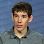 Netflix adia escalada de 'Skyscraper Live' de Alex Honnold devido a preocupações climáticas