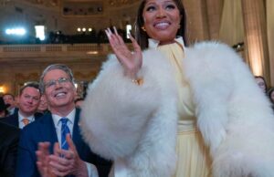 Nicki Minaj, não é mais sonhadora? Após evento de Trump, rapper diz que a papelada de cidadania está sendo finalizada Nicki Minaj, não é mais sonhadora? Após evento de Trump, rapper diz que a papelada de cidadania está sendo finalizada