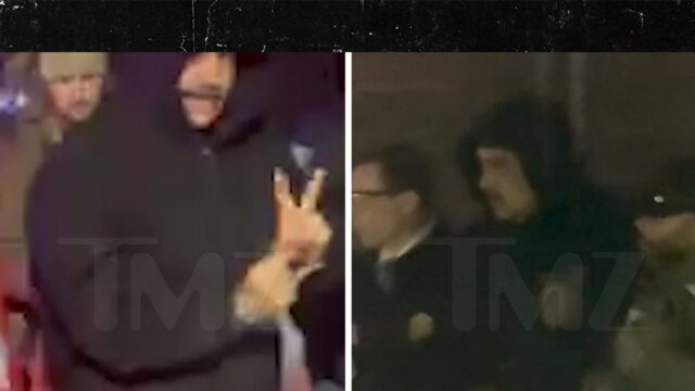 Nicolas Maduro faz sinal de paz enquanto está sob custódia nicolas-maduro-kal-01-03-2025