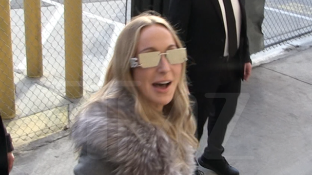 Nikki Glaser avisa que não vai pegar leve com piadas 010726 Nikki Glasser Kal