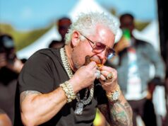 No domingo do Super Bowl, Guy Fieri dará uma grande festa Flavortown Tailgate No domingo do Super Bowl, Guy Fieri dará uma grande festa Flavortown Tailgate