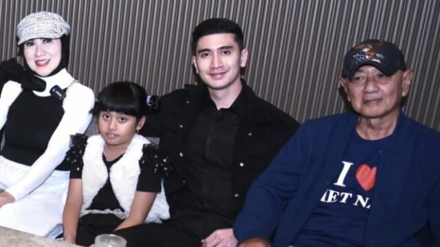 Notícias tristes, o pai de Venna Melinda falece
