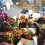 Nove configurações do telefone para alterar antes de participar de um protesto