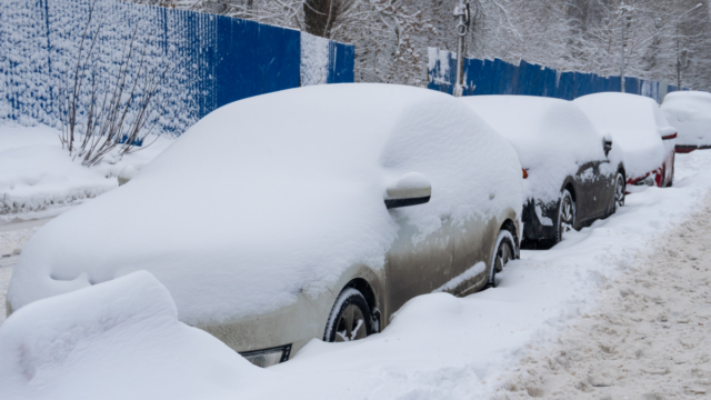 Nove produtos essenciais para tirar seu carro da neve
