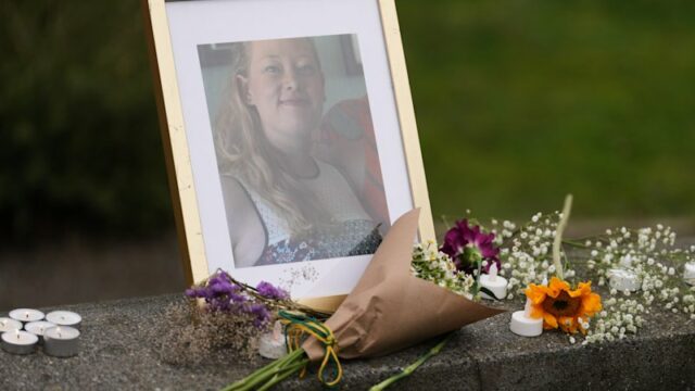 Pessoas se manifestam em Nova York para exigir o fim das missões de imigração após o assassinato fatal de Renee Good.