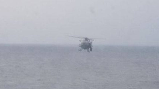 Novo vídeo mostra forças dos EUA seguindo petroleiro russo Novo vídeo mostra forças dos EUA seguindo petroleiro russo