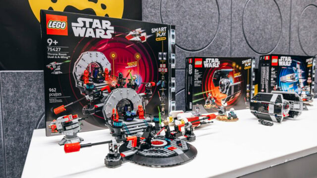 LEGO Star Wars Smart Play: Duelo na Sala do Trono e A-Wing