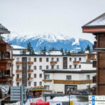 Número de mortos em incêndio em boate suíça chega a 40 e aumenta, investigação se volta para fogos de artifício internos e teto coberto de espuma