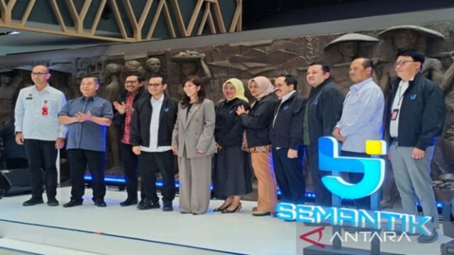 Números de fraude digital em trilhões de rupias, agora registram números de celular usando biometria
