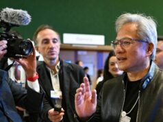 O CEO da Nvidia, Jensen Huang, prevê salários de seis dígitos para trabalhadores que constroem infraestrutura de IA O CEO da Nvidia, Jensen Huang, prevê salários de seis dígitos para trabalhadores que constroem infraestrutura de IA