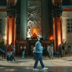 O 'Homem Maravilha' da Marvel faz um passeio alucinante por Los Angeles, de um mural de Danny Trejo ao restaurante Taix e 6 cinemas históricos