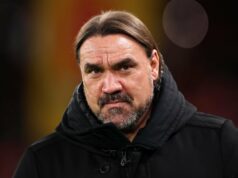 O Man Utd se beneficia quando Daniel Farke ataca os árbitros, uma decisão cara exclui o meio-campista do Leeds O técnico do Manchester United, Ruben Amorim, sai em tempo integral durante a partida da Premier League entre Manchester United e Wolves em Old Trafford em 2025, em Manchester, Inglaterra.