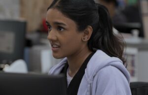 O Pitt acabou de mostrar o que acontece quando a medicina encontra o TikTok Elysia Roorbach como Willow na 2ª temporada de 'The Pitt', episódio 4,