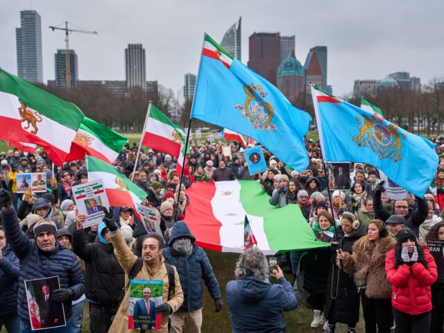 O X de Elon Musk mudando a bandeira iraniana terá algum impacto no terreno?
