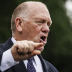 Desenho animado de Mike Luckovich