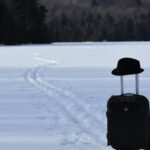 O diretor de 'Mortician', Abdolreza Kahani, imagina o vácuo de poder no Irã na comédia de humor negro 'Empty Heaven' (EXCLUSIVO)