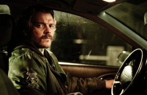 O diretor de ‘Shorta’ Anders Ølholm sobre o elenco da estrela de ‘Game of Thrones’ Pilou Asbæk como um policial corrupto no primeiro original dinamarquês da Amazon ‘Snake Killer’ O diretor de 'Shorta' Anders Ølholm sobre o elenco da estrela de 'Game of Thrones' Pilou Asbæk como um policial corrupto no primeiro original dinamarquês da Amazon 'Snake Killer'