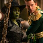 O diretor de elenco de 'Wicked', Bernard Telsey, sobre como COVID atrasou projetos e ajudou a conseguir seu Fiyero perfeito: 'Foi sempre Jonathan F-ing Bailey'