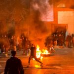 O encerramento da Internet no Irão é agora um dos mais longos de sempre, à medida que os protestos continuam