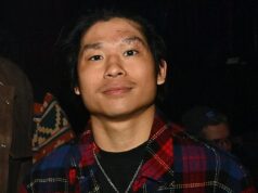 O filho de Angelina Jolie e Brad Pitt, Pax, ainda tem cicatrizes no rosto… mais de um ano depois de bater sua bicicleta elétrica em um carro O filho de Angelina Jolie e Brad Pitt, Pax Jolie-Pitt, fez uma rara aparição no Festival de Cinema de Sundance em Utah na sexta-feira