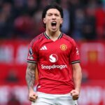 Comentários de Lisandro Martinez feitos a Paul Scholes após o clássico de Manchester.