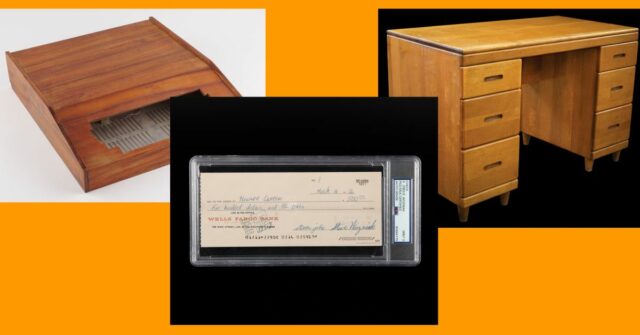 O leilão de memorabilia de Steve Jobs inclui sua mesa, gravatas-borboleta e muito mais | Colagem de fotos mostra caixa de madeira, cheque e mesa do Apple 1