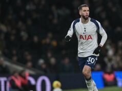 O meio-campista do Tottenham, Bentancur, passa por uma cirurgia no tendão da coxa, preocupando o Uruguai antes da Copa do Mundo O meio-campista do Tottenham, Bentancur, passa por uma cirurgia no tendão da coxa, preocupando o Uruguai antes da Copa do Mundo