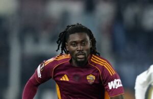 O meio-campista francês Kone sofre lesão no tendão da coxa, diz Roma O meio-campista francês Kone sofre lesão no tendão da coxa, diz Roma