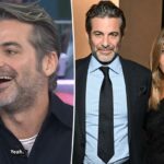 O namorado de Jennifer Aniston, Jim Curtis, revela exatamente como o romance deles começou: 'Demorou muito'