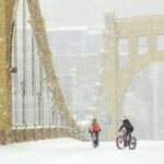O número de mortos da tempestade de inverno Fern sobe para 12 enquanto o Sul é atingido por um alerta de TORNADO em meio a condições extremas de -20F: atualizações ao vivo