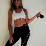 O personal trainer de Jennifer Aniston, Dani Coleman, compartilhou os segredos de como a atriz manteve sua figura incrivelmente em forma ao longo das décadas.