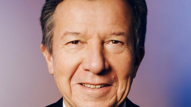 O presidente da Unifrance, Gilles Pélisson, fala sobre como garantir O presidente da Unifrance, Gilles Pélisson, fala sobre como garantir a base financeira da organização francesa, aumentar a peça teatral do cinema francês e estimular o talento crescente