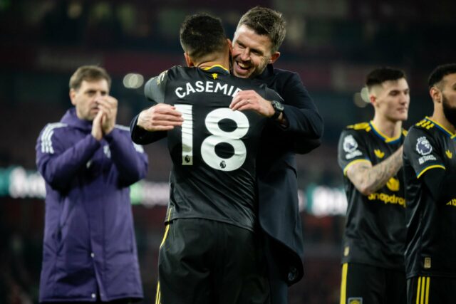 O 'problema único' que Michael Carrick enfrenta pode levar o Patrick Dorgu comemora com seus companheiros durante a partida da Premier League entre Manchester United e Newcastle United.