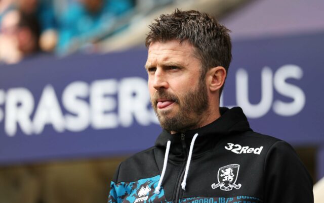 O que o Man Utd realmente pensa sobre Michael Carrick Patrick Dorgu comemora com seus companheiros durante a partida da Premier League entre Manchester United e Newcastle United.