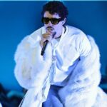 O que significa 'Eu deveria ter jogado mais fotos' de Bad Bunny? Letras de músicas traduzidas