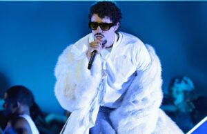 O que significa ‘Eu deveria ter jogado mais fotos’ de Bad Bunny? Letras de músicas traduzidas O que significa 'Eu deveria ter jogado mais fotos' de Bad Bunny? Letras de músicas traduzidas